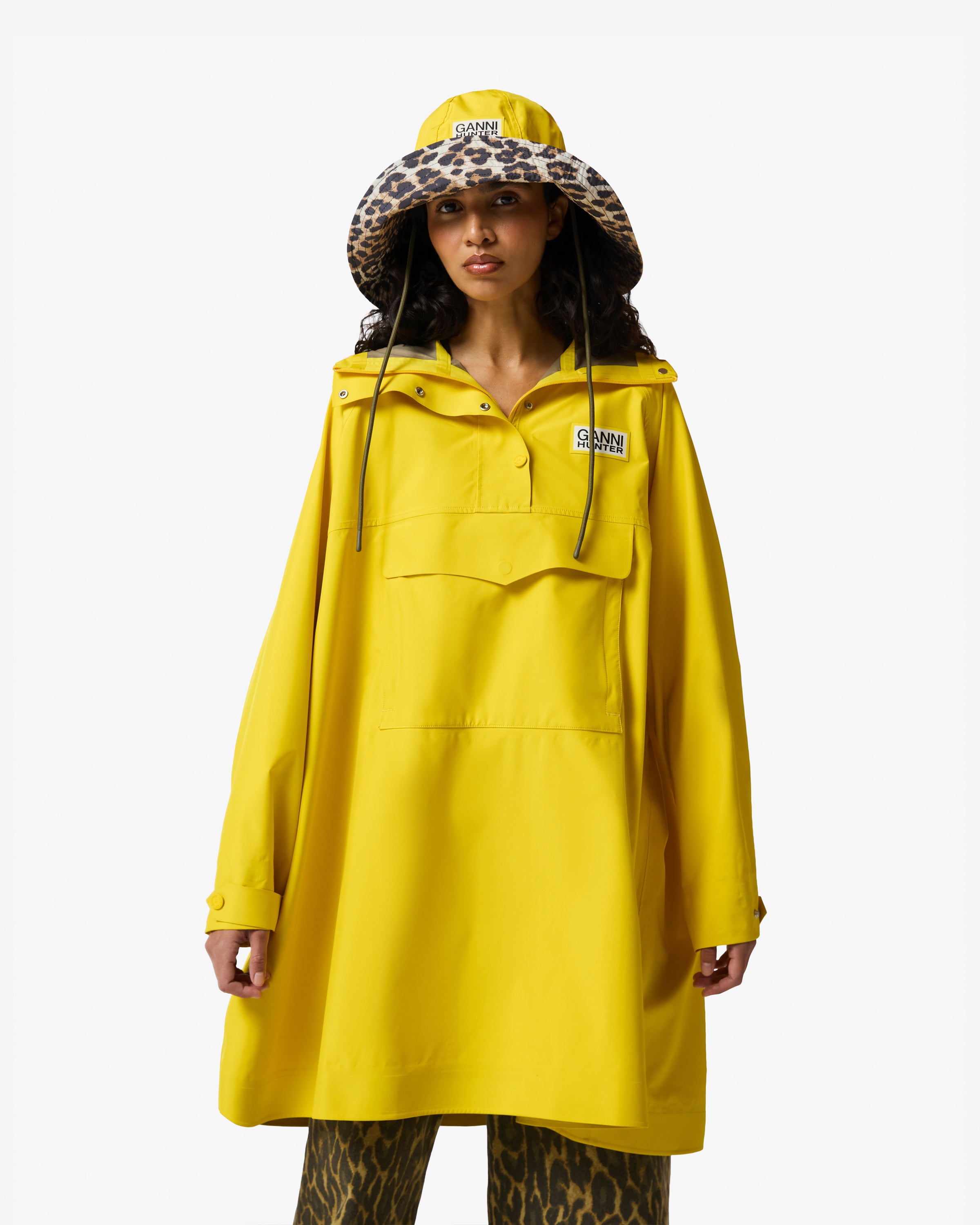 GANNIXHUNTERWATERPROOFPONCHO-HARU0010262-MV-2.jpg